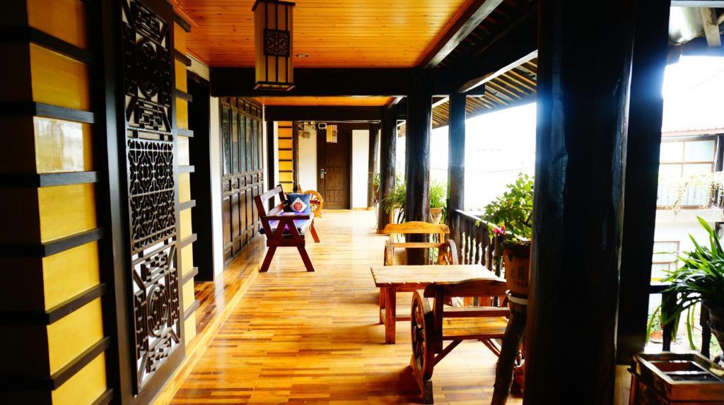 Lijiang Wangjia Courtyard Inn Bagian luar foto