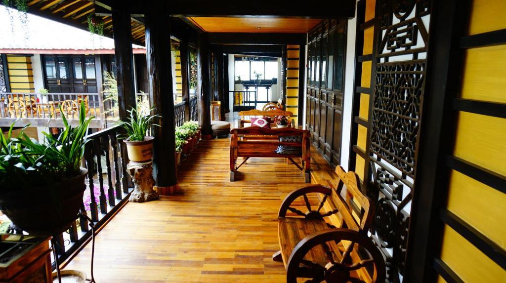 Lijiang Wangjia Courtyard Inn Bagian luar foto